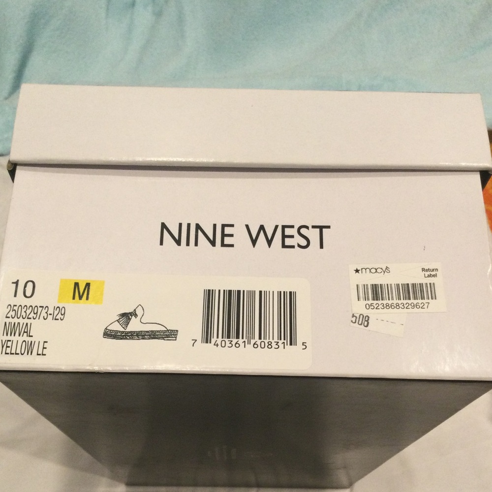 Womens Nine West slide in flats